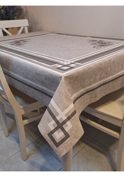 Dora Pano Elyaf Tabanlı Pvc Muşamba - Desenli Silinebilir 120 X 140 Hazır Masa Örtüsü Kahverengi