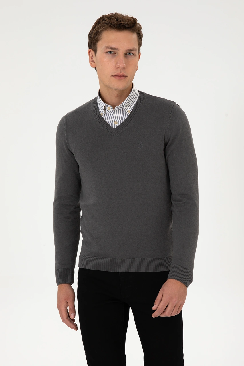 U.S. Polo Assn. Erkek Slim Fit V Yaka Gri Basic Triko Kazak 50313662-VR024