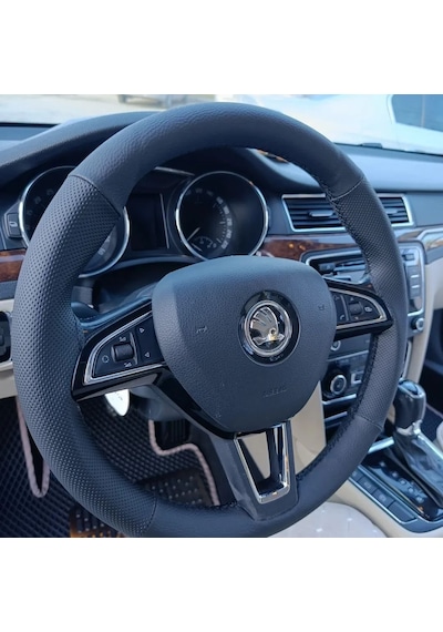 Dikişli Direksiyon Kılıfı Noktalı/ Siyah Deri Siyah Dikişli Skoda Süperb Octavia Kamiq Kodiaq İçin Renkli