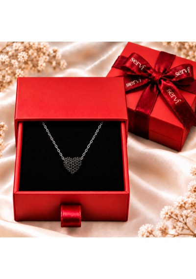 Servi 925 Ayar Gümüş Midnight Love Siyah Zirkon Taşlı Kalp Figürlü Kolye-541
