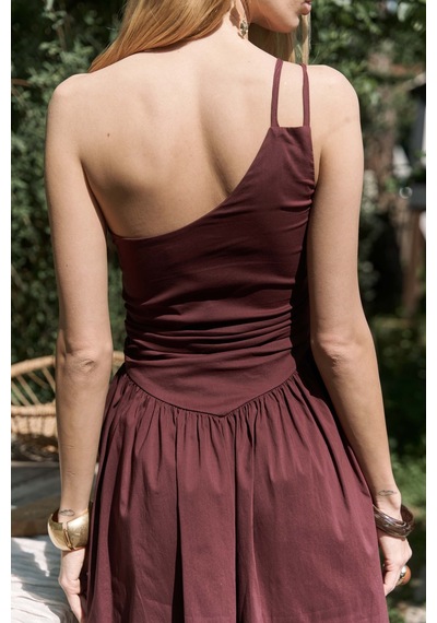 Mai Collection Mai Studios Co. Lissa Tek Omuz Gül Detay Bordo Mini Elbise Bordo