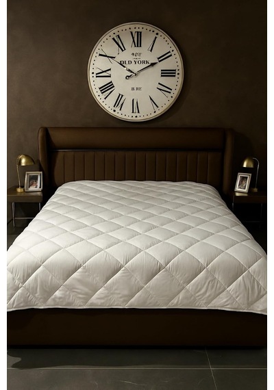 Çift Kişilik Merinos Kuzu Yünü Yorgan %100 Doğal Merinos Kuzu Yünü 195 X 215 Cm Ebat Çok Renkli