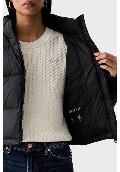 Calvin Klein Kapitoneli Su İtici Dik Yaka Şişme Mont Lv047h503gub1 Kadın Mont Lv047h503g Ub1 Siyah
