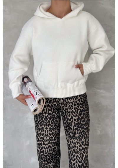 Femelle Kadın Beyaz Standart Beden Kapüşonlu Peluş Triko Sweatshirt