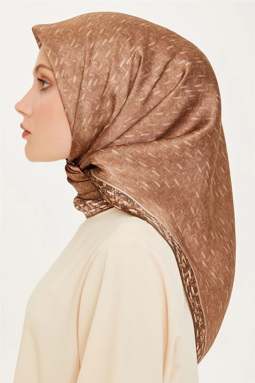 Armine Klasik Desenli Twill Saf İpek Eşarp 9230d 01 Camel