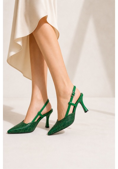 Lebibe Shoes Lısa Kadın Yeşil Sivri Burun 7 Cm Topuklu Çiçek Dantel Desenli Rugan Slingback Ayakkabı Lebibe Shoes Lısa Kadın Yeşil Sivri Burun 7 Cm Topuklu Çiçek Dantel Desenli Rugan Slingback Ayakkabı
