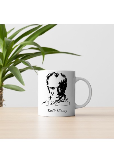 Kişiye Özel İsimli Atatürk İmzalı Kupa Bardak - Mustafa Kemal Atatürk Portreli Hediyelik Porselen Kupa Çok Renkli