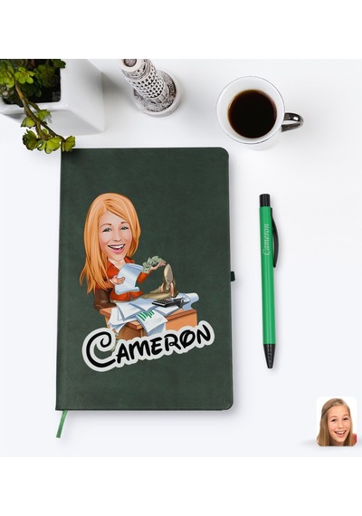 Kişiye Özel Kadın Patron Karikatürlü Yeşil Termo Deri Defter Kale N11.3677