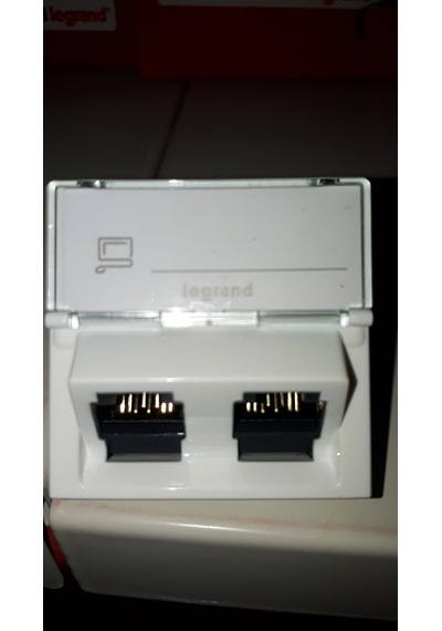 076504 Legrand 2Xrj45 45 Dereceli Cat6 Priz