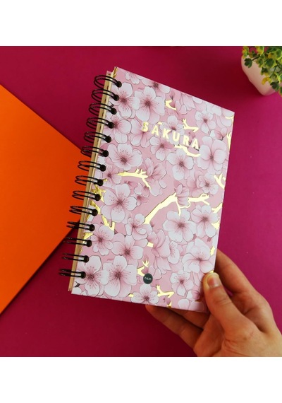 Pembe Sakura Özel Tasarım Spiralli 15 21 Cm Dot Defter, Eskiz Defteri, Doodle Book - 2 Sayfa Stıcker Hediyeli Çok Renkli