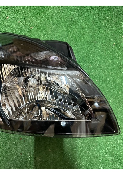 Kia Rio Sağ Far Siyah Manuel Tip 2009-2011