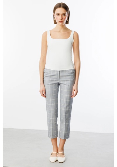 On Fashion Kare Yaka Kadın Kalın Askılı Bluz 25y.on.blz.51508.01 Ekru