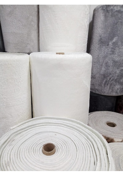 Post Halı Beyaz Tüylü Peluş Kaymaz Taban Kesme Yolluk