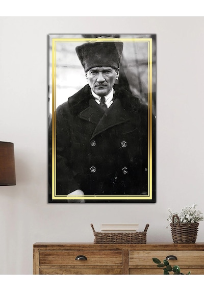 Miyrem Glasses Collection -a1^ Gold Şerit Siyah Beyaz Pardesülü Atatürk Portresi Cam Tablo