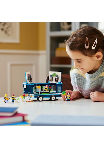 LEGO Minyonların Müzikli Parti Otobüsü 75581
