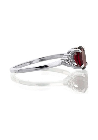 Garnet Oval Tektaş Yüzük
