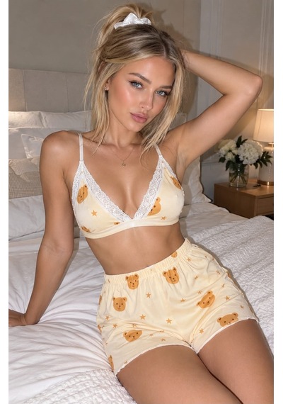 Hadpols Ev Stili Yıldızlı Set Kadın Sarı Ayıcık Baskılı Dantel Detaylı Bralet Ve Şortlu Pijama Takımı Diğer