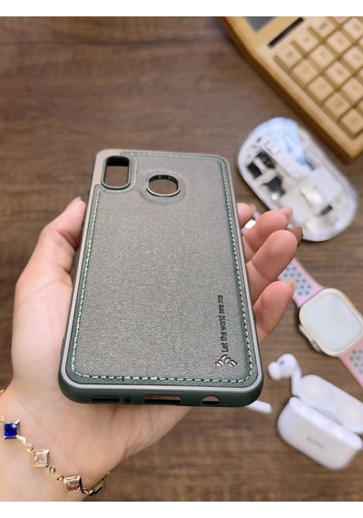 Samsung Galaxy A20 / A30 Uyumlu Premium Deri Dokulu Darbelere Karşı Dayanıklı Nazal Silikon Kılıf Haki