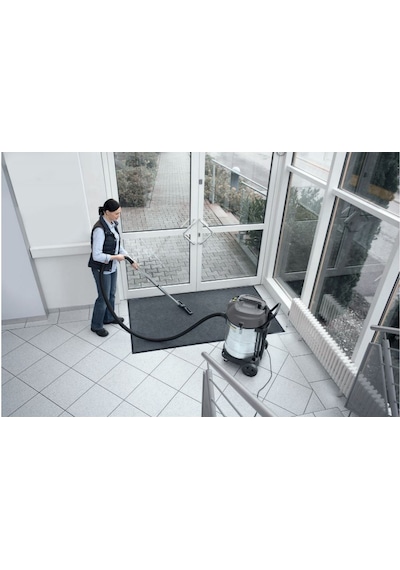 Karcher NT 70/2 Me Classic 2300 W Profesyonel Islak - Kuru Elektrikli Süpürge