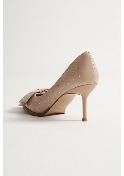 Mirabel Kadın Bej Metal Aksesuarlı Fiyonklu Sivri Burun İnce Topuklu Ayakkabı Stiletto 7 Cm Bej Mirabel Kadın Bej Metal Aksesuarlı Fiyonklu Sivri Burun İnce Topuklu Ayakkabı Stiletto 7 Cm Bej