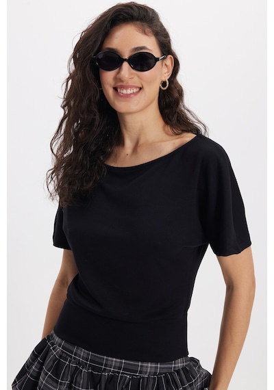 Tudors Kadın Slim Fit Dar Kesim Kısa Kollu Kayık Yaka Siyah Tişört-50564