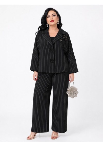 Darkwin Büyük Beden Çizgili Çiçek İşlemeli Blazer Ceketli Bol Paça Kadın İkili Takım Siyah Darkwin Büyük Beden Çizgili Çiçek İşlemeli Blazer Ceketli Bol Paça Kadın İkili Takım Siyah