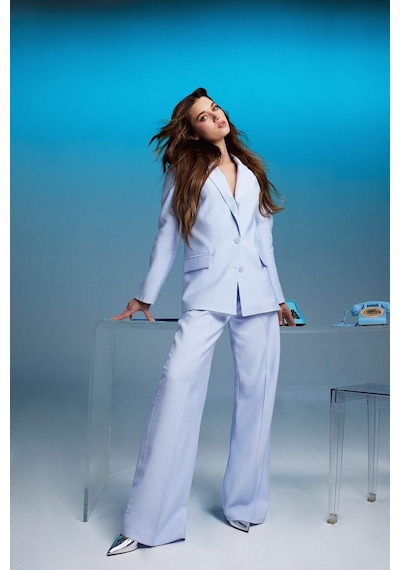DeFacto Afra x Defacto Oversize Geniş Kalıp Tensel Blazer Ceket Z8276AZ25SPBE472 Mavi DeFacto Afra x Defacto Oversize Geniş Kalıp Tensel Blazer Ceket Z8276AZ25SPBE472 Mavi
