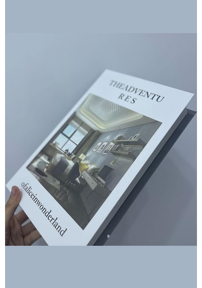 1300 The Adventures Dekoratif Kitap Kutusu
