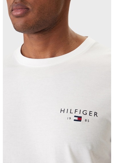 Tommy Hilfiger Logolu Pamuklu Regular Fit Bisiklet Yaka T Shirt Erkek T Shirt Mw0mw41456 Ybr Beyaz Tommy Hilfiger Logolu Pamuklu Regular Fit Bisiklet Yaka T Shirt Erkek T Shirt Mw0mw41456 Ybr Beyaz