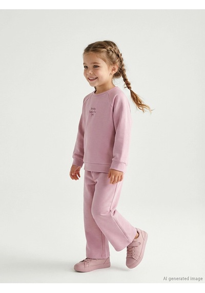 LC Waikiki Lcw Kids Lila Baskılı Kız Çocuk Soft Touch Sweatshirt Ve Pantolon Dull Lılac LC Waikiki Lcw Kids Lila Baskılı Kız Çocuk Soft Touch Sweatshirt Ve Pantolon Dull Lılac