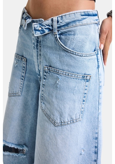 it's basic Kadın Mavi 12s6-3 Süper Baggy Fit Kemer Detaylı Maxi Boy Denim Şort
