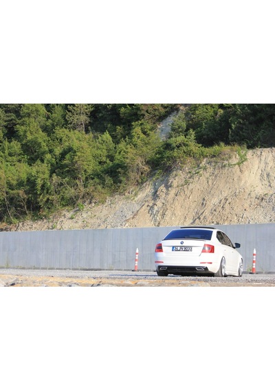 Skoda (Plastik) Octavia Yan Marşpiyel