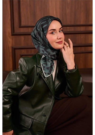 Silk Home Twill İpek Eşarp Koyu Yeşil Patina Su Yeşili Desenli Tok Duruşlu 90x90 Çok Renkli