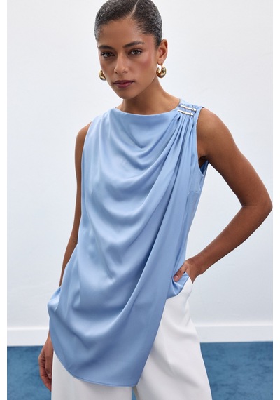 Sateen Aksesuar Detaylı Kolsuz Bluz - Bebe Mavi-136915 Bebe Mavi