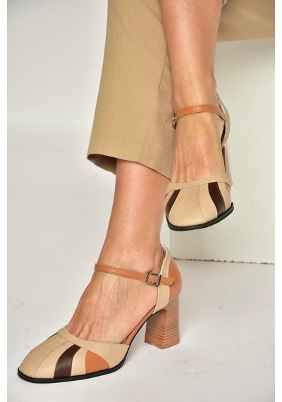 Fox Shoes Y398360103 Ten Hakiki Deri Kalın Topuklu Kadın Terlik Ten