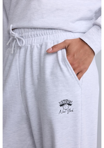 Defacto Nba New York Knicks Jogger Fit Çift Cepli Baskı Detaylı Sweatshirt Kumaşı Eşofman Altı H4233ax26augr421 Gri-gr421