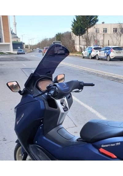 Motocam Musatti Glamaro Max 125 Ön Cam 2023-2026 Model 50cm Siyah Renkli 4mm Uzun