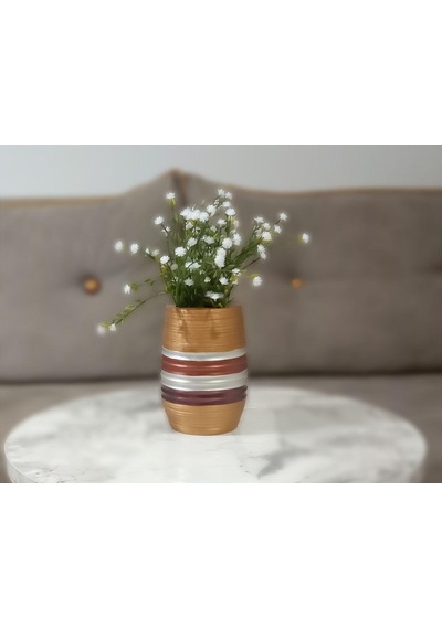 Vazoda Beyaz Yapay Çiçek Dekoratif Metalik Kahve Poliresin Vazo Dahil 6 x 6 x 17 CM
