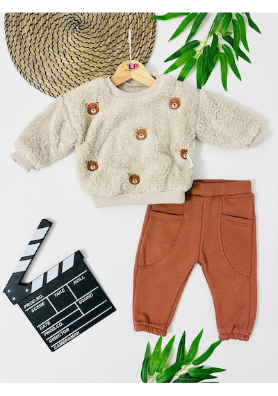Alpbebe Bear Kafalar Nakışlı Omuzdan Çıtçıtlı Pantolonda Cep Detaylı Welsoft 2 Parça Takım Açık Kahverengi Alpbebe Bear Kafalar Nakışlı Omuzdan Çıtçıtlı Pantolonda Cep Detaylı Welsoft 2 Parça Takım Açık Kahverengi
