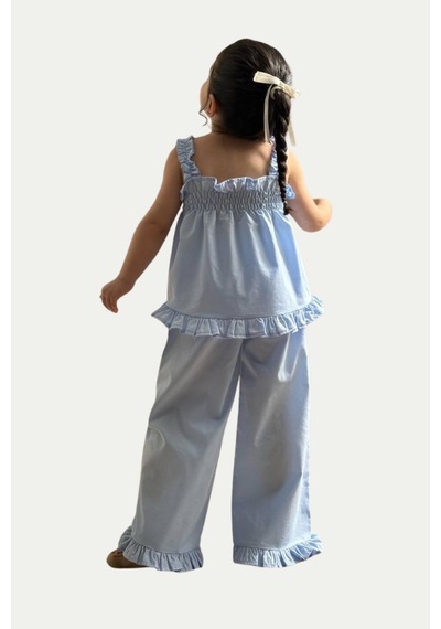 Boyboy Kidswear Kız Çocuk Fırfır Detaylı Askılı Bluz Ve Pantolon Takım Mavi Boyboy Kidswear Kız Çocuk Fırfır Detaylı Askılı Bluz Ve Pantolon Takım Mavi