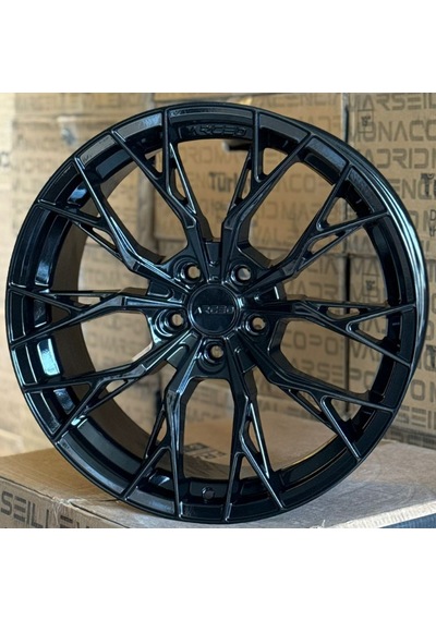 5 114,3 20 9.0 Et35 Ch73.1 Gloss Black Arceo Roma