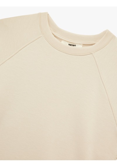 Koton Scuba Kumaş Uzun Kollu Bisiklet Yaka Basic Sweatshirt Bej 6wak10201ek Ekru
