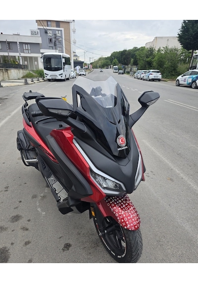 Motocam Honda Forza 250 Ön Cam 2021-2026 Model 43cm Şeffaf Renkli 4mm