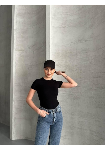 Kadın Basic Bisiklet Yaka Slim Fit Body Kısa Kol Günlük Body SIYAH