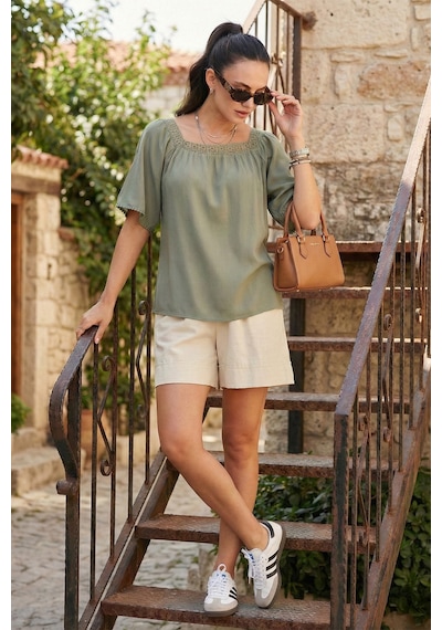 Lela Güpürlü Regular Fit Kare Yaka Bayan Bluz 5869003 Olive