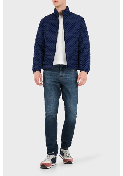Armani Exchange Kadife Dokulu Kuş Tüyü Dolgulu Dik Yaka Mont Erkek Mont Xm003510 Af19870 Ub095 Mavi Armani Exchange Kadife Dokulu Kuş Tüyü Dolgulu Dik Yaka Mont Erkek Mont Xm003510 Af19870 Ub095 Mavi