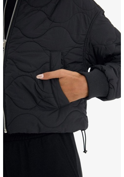 Defacto Su Geçirmez Regular Fit Kolej Yaka Fermuarlı Bomber Mont F0031ax25aubk27 Siyah