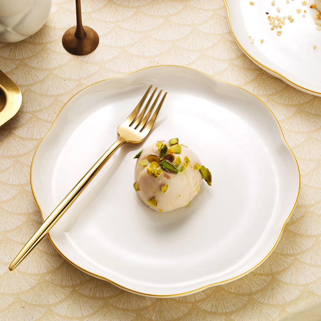 Kütahya Porselen Bone Camila 6 Parça 20 Cm Pasta Tabağı Seti Altın Fileli Beyaz - Altın