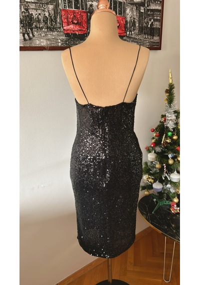 Chica Rosa Fashion Siyah Pullu Askılı Midi Elbise