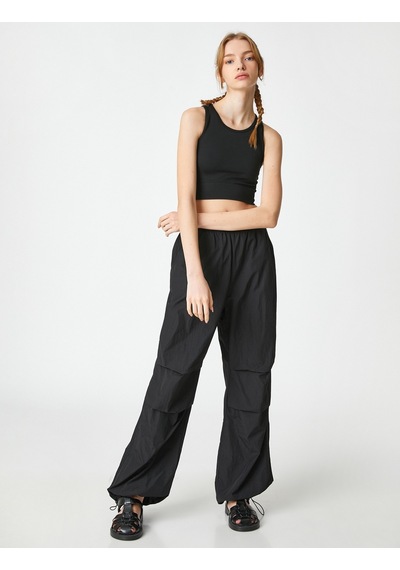 Koton Crop Atlet Basic Bisiklet Yaka Kolsuz Fitilli Siyah 3sal30086ık 3SAL30086IK999 Siyah